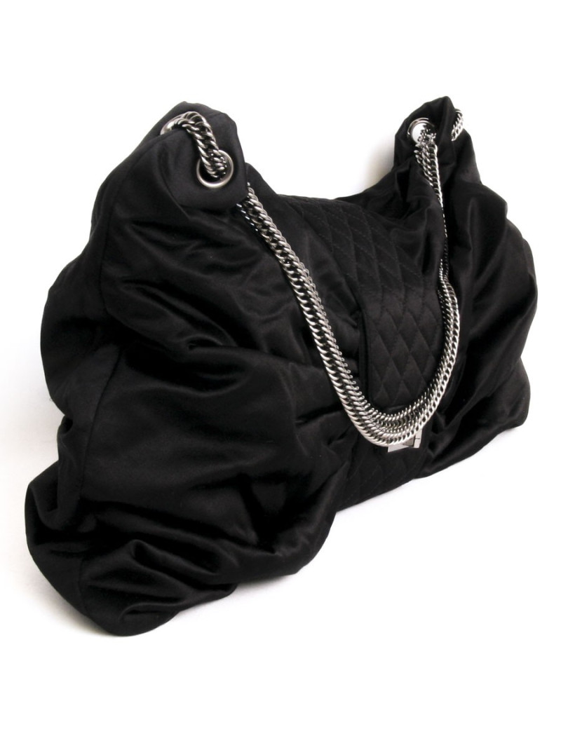 Sac CHANEL en satin de soie noir