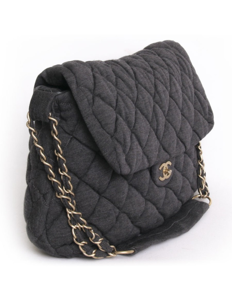 sac besace CHANEL en jersey gris matelassé