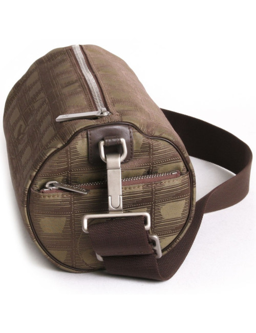 CHANEL wallet in monogram canvas bag