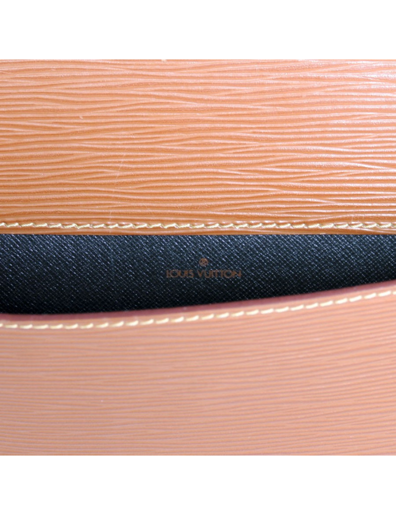 Porte documents  piqûres  sellier LOUIS VUITTON en cuir épi