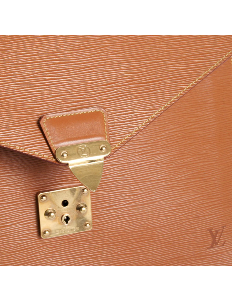 Porte documents  piqûres  sellier LOUIS VUITTON en cuir épi