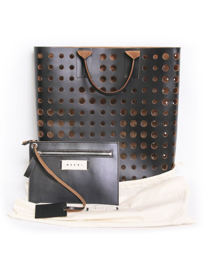 Cabas  MARNI en cuir  perforé  noir