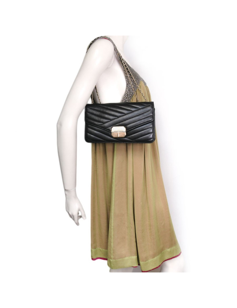 sac CHANEL en cuir matelassé noir collection printemps-été 2015
