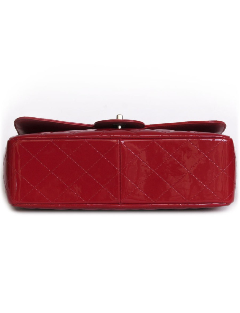 Sac Jumbo CHANEL cuir verni rouge