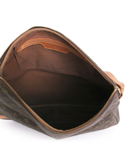 Sac  besace LOUIS VUITTON en toile  enduite monogram