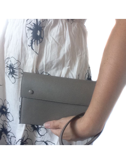 Pochette  CELINE en cuir grainé  taupe