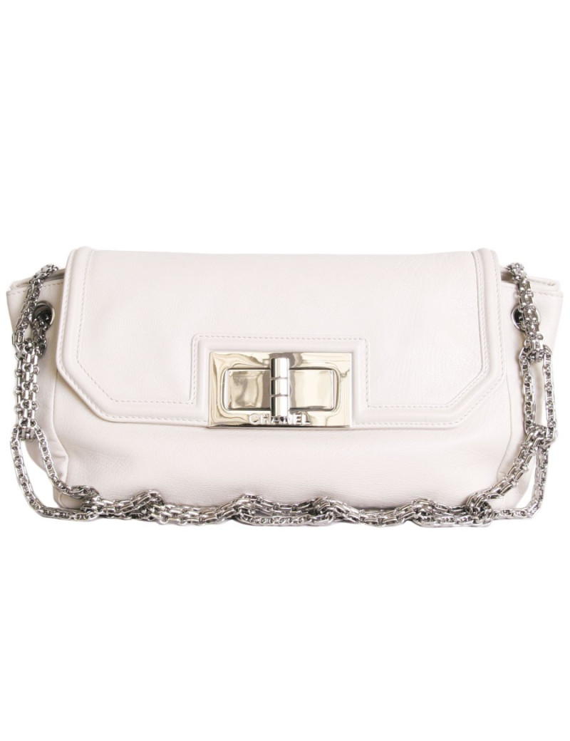 Sac CHANEL en cuir beige