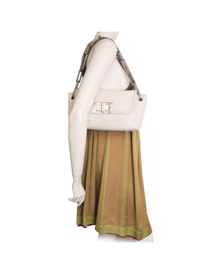 Sac CHANEL en cuir beige