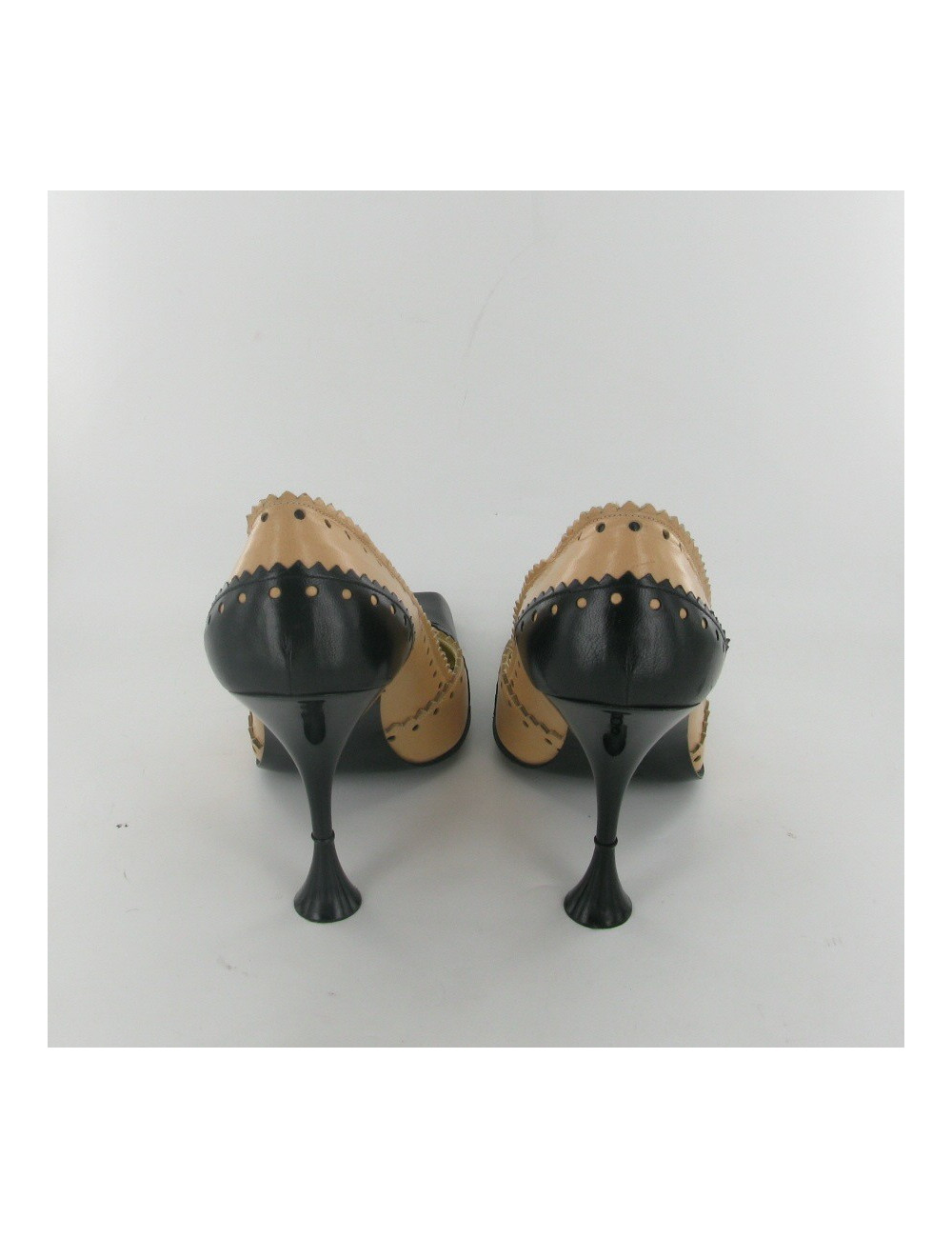 Escarpins bicolores CHRISTIAN LACROIX