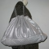 Grand sac tissu gris brillant CHANEL