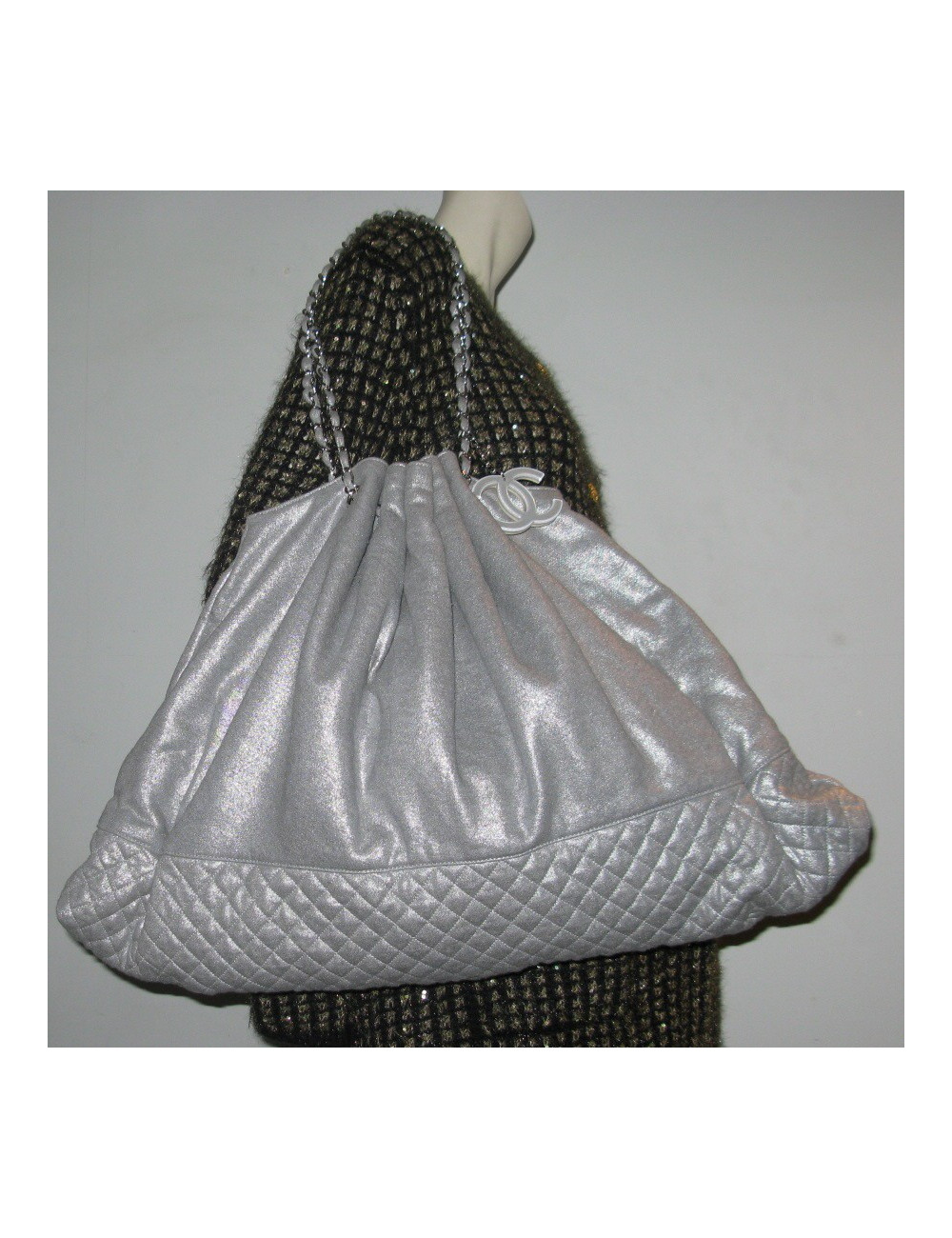 Big shiny gray fabric bag CHANEL