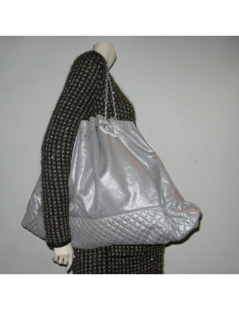 Grand sac tissu gris brillant CHANEL