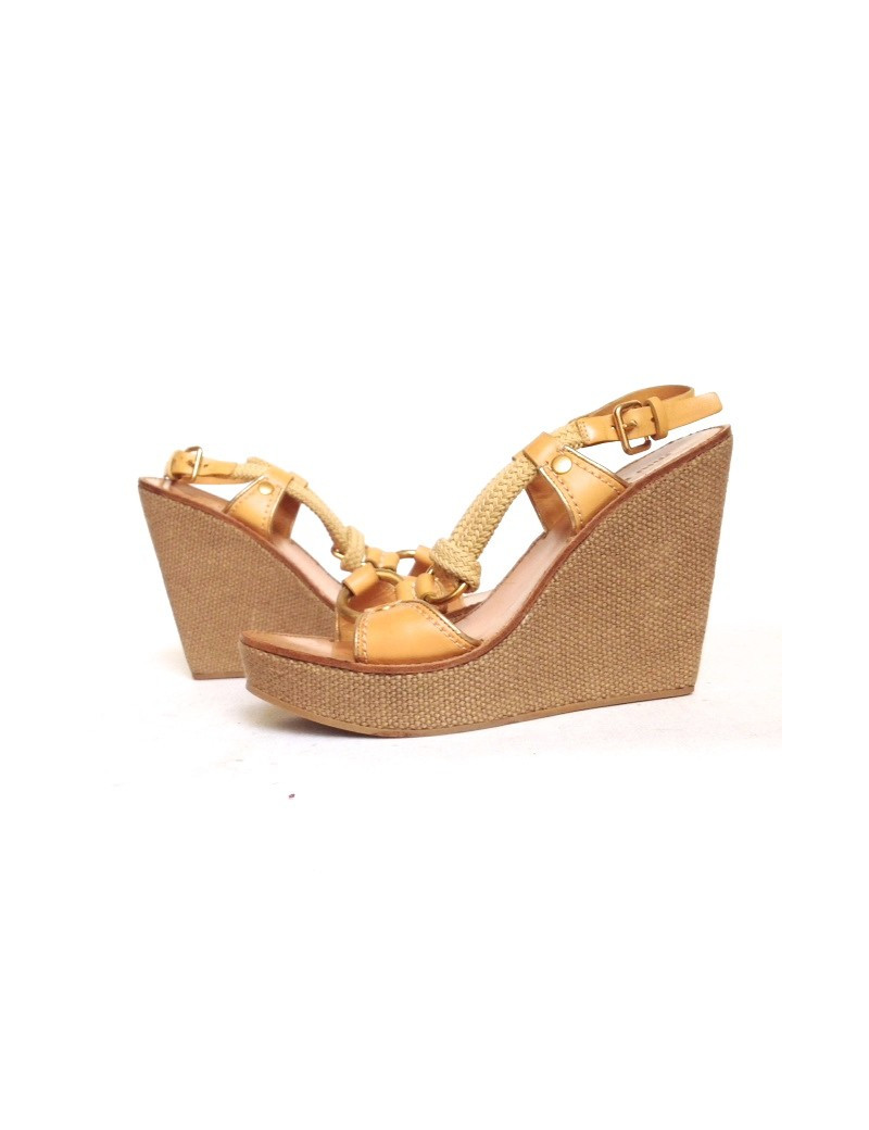 Sandales compensées MIU MIU t. 38.5 en cuir et corde tressée