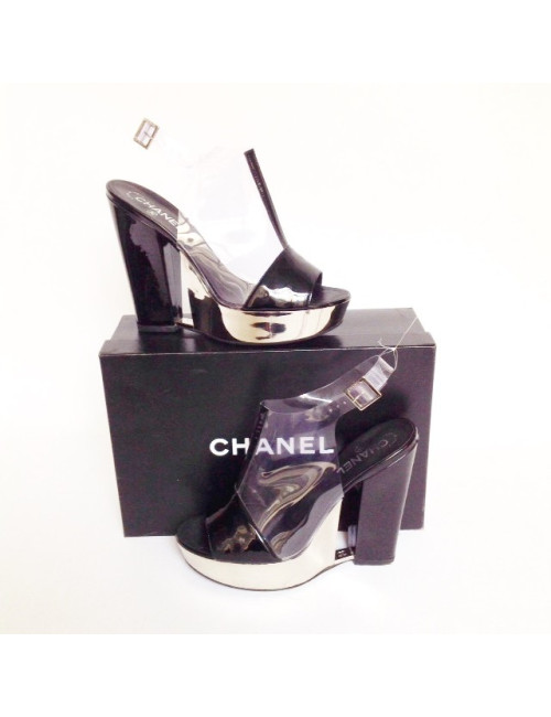 Escarpins plateforme CHANEL t. 39 vernis noir et métal