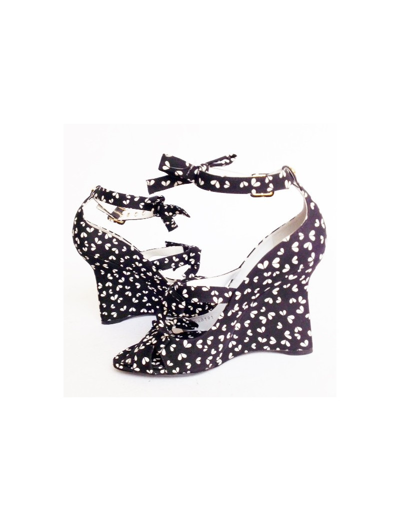 LOUIS VUITTON T.39 wedge pumps in printed canvas