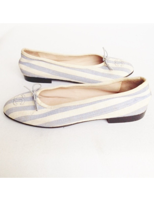 Ballerines CHANEL t. 38  bicolore en toile rayées blanc et bleu clair