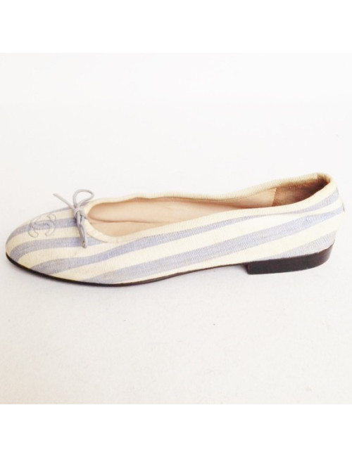 Ballerines CHANEL t. 38  bicolore en toile rayées blanc et bleu clair