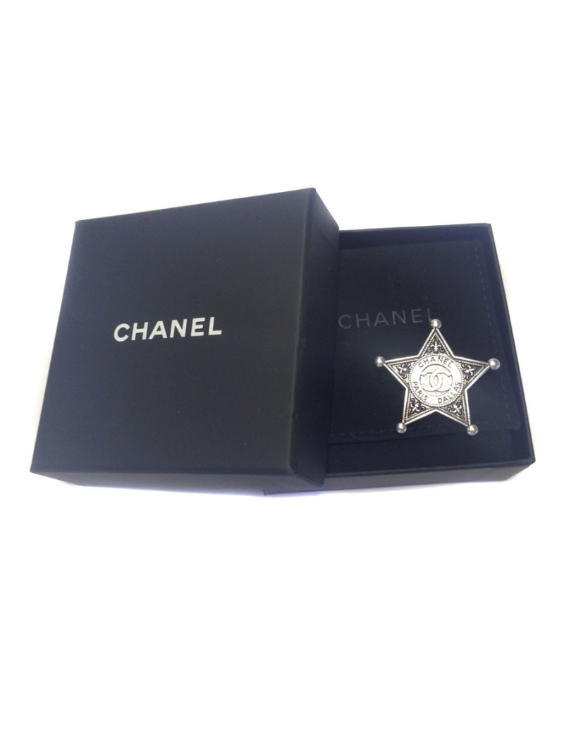 PIN Collection "Paris-Dallas" CHANEL star Sheriff