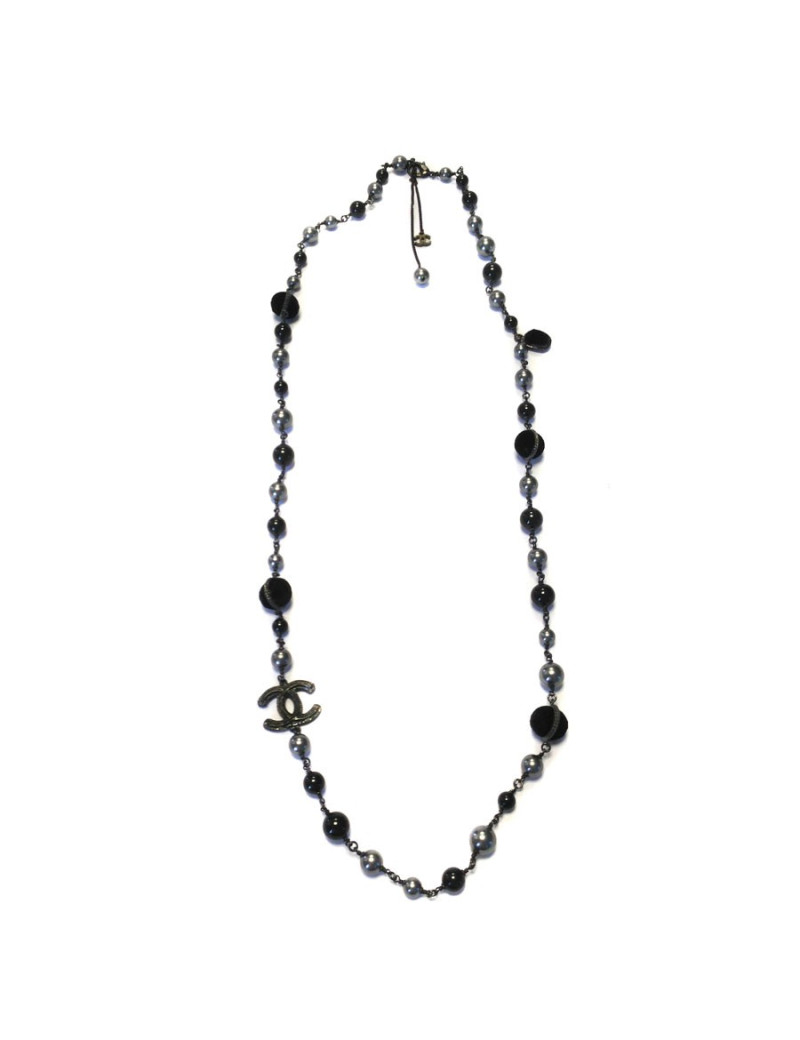 Long sautoir CHANEL en perles  velours , acier et noires