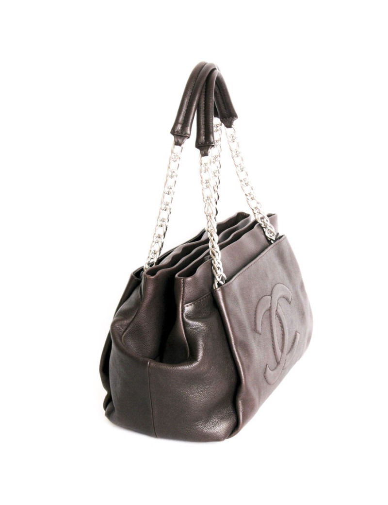 CHANEL Brown caviar leather bag