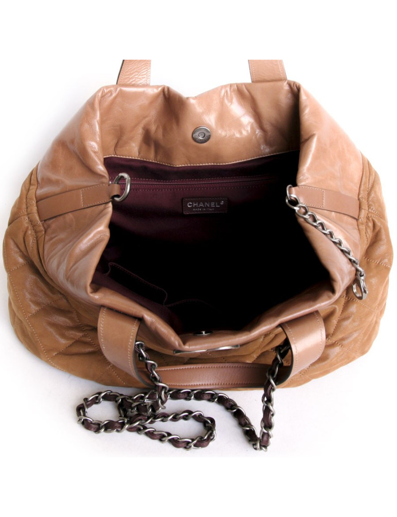 Sac  pochon CHANEL cuir gold brillant