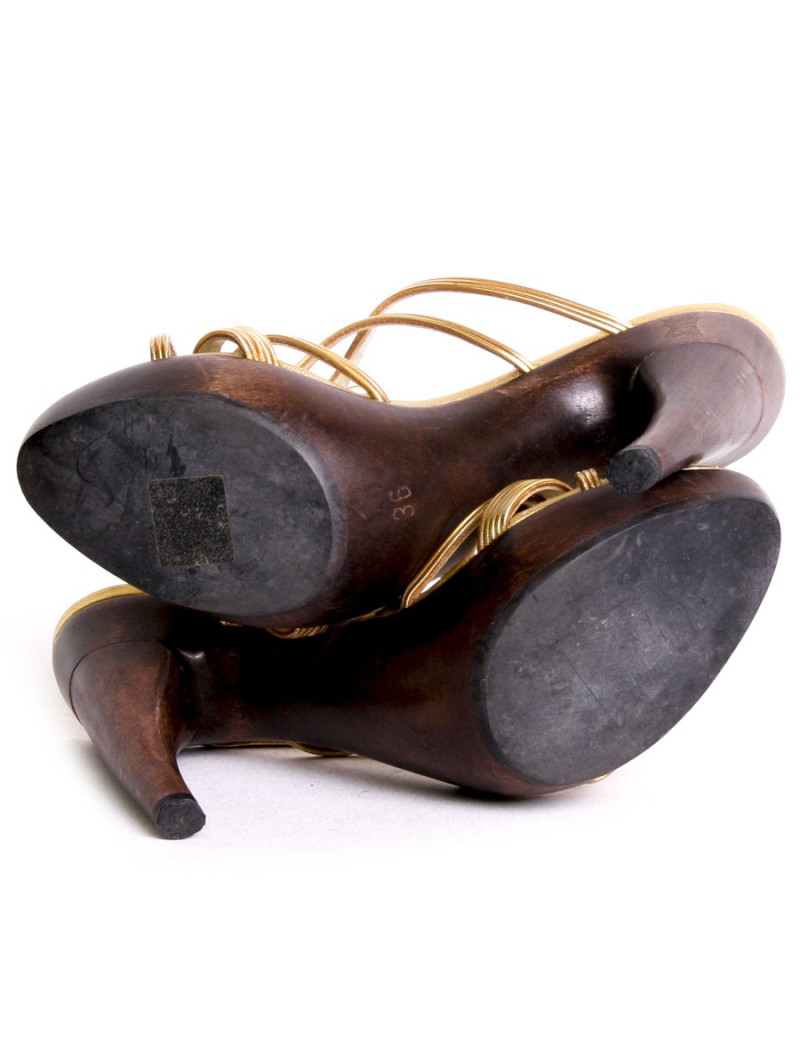 Sandales ALEXANDER MCQUEEN T 36 en cuir doré