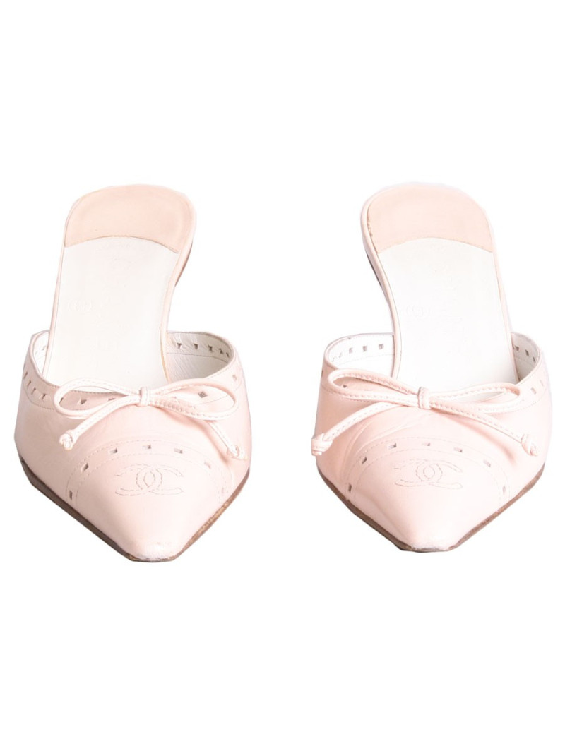 Mules in pink lambskin CHANEL T 36