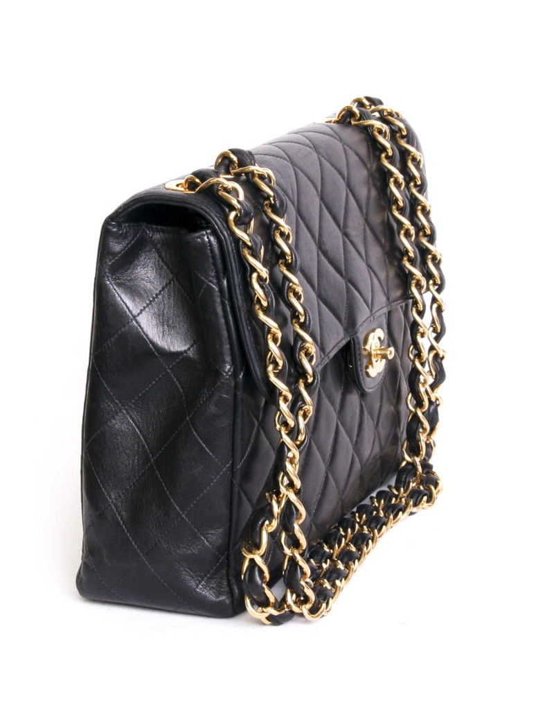 CHANEL jumbo vintage black quilted leather bag