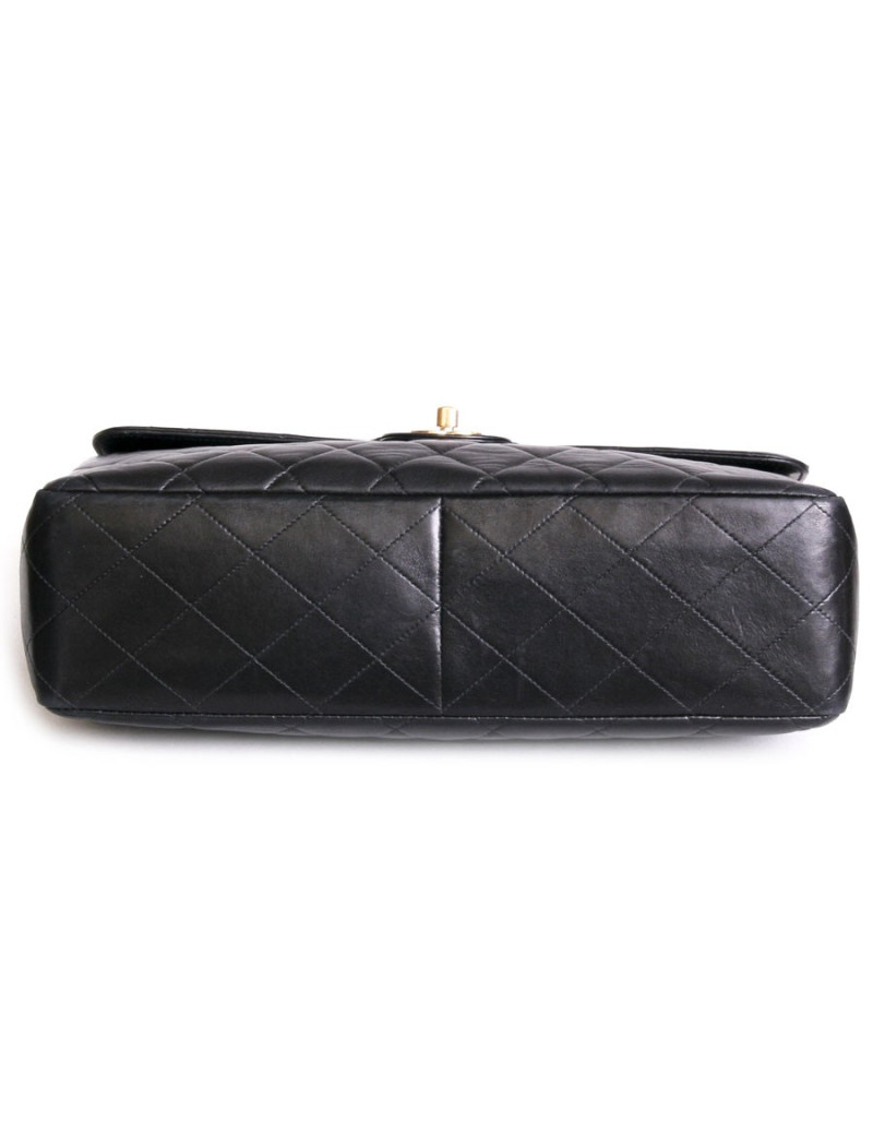 CHANEL jumbo vintage black quilted leather bag