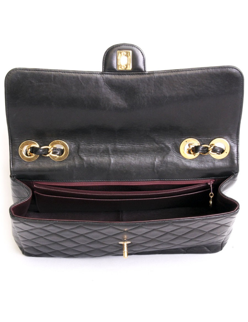 CHANEL jumbo vintage black quilted leather bag