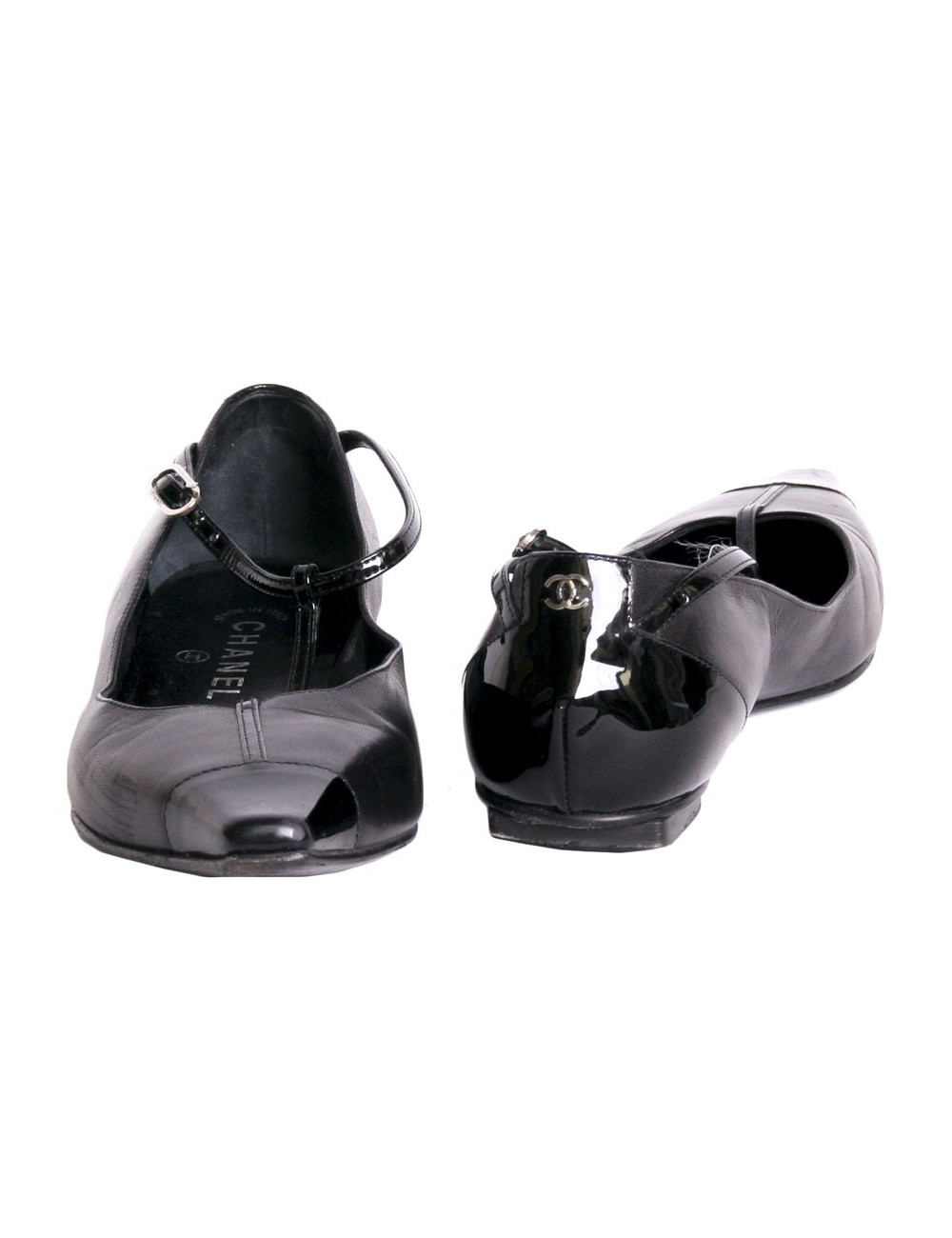 Chaussures Chanel T37 en cuir noir