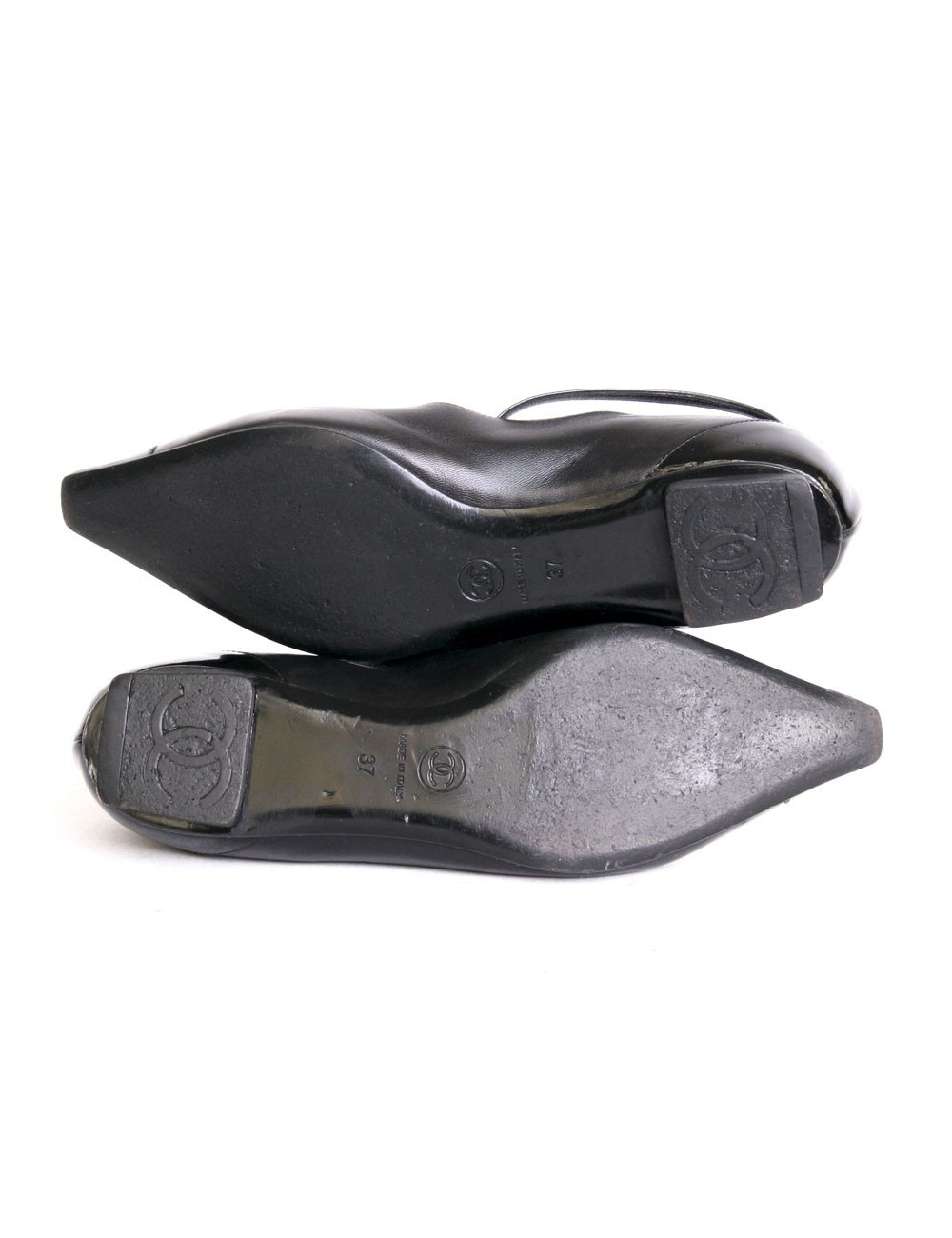 Chaussures Chanel T37 en cuir noir