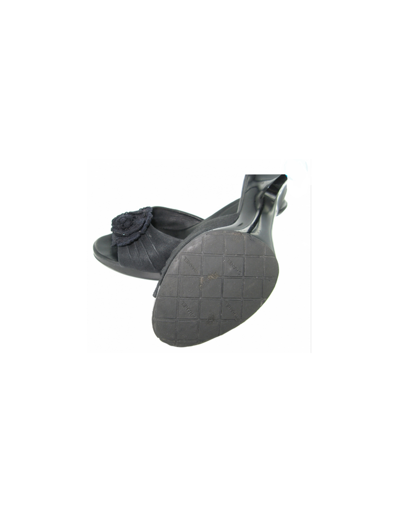 CHANEL T 36 black mules