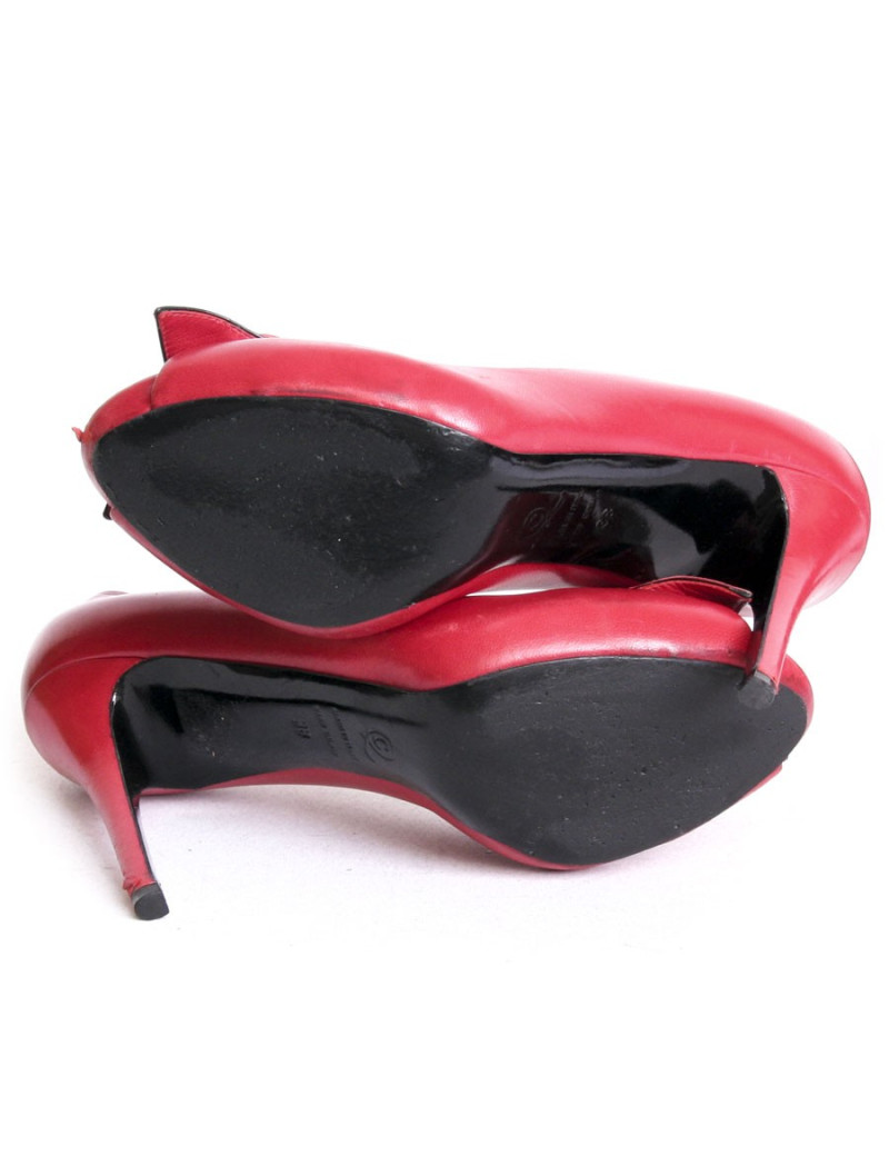 Escarpins ALEXANDER MCQUEEN T 38  en cuir rouge