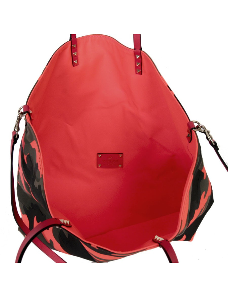 VALENTINO Rockstud nails and reversible camouflage Tote