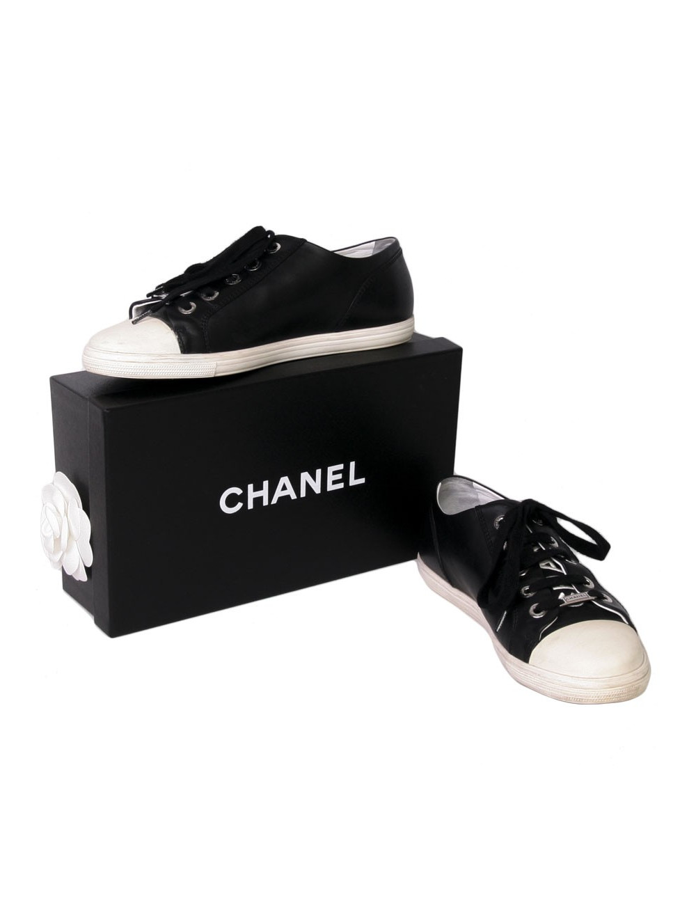Sneakers CHANEL T 38 black lambskin