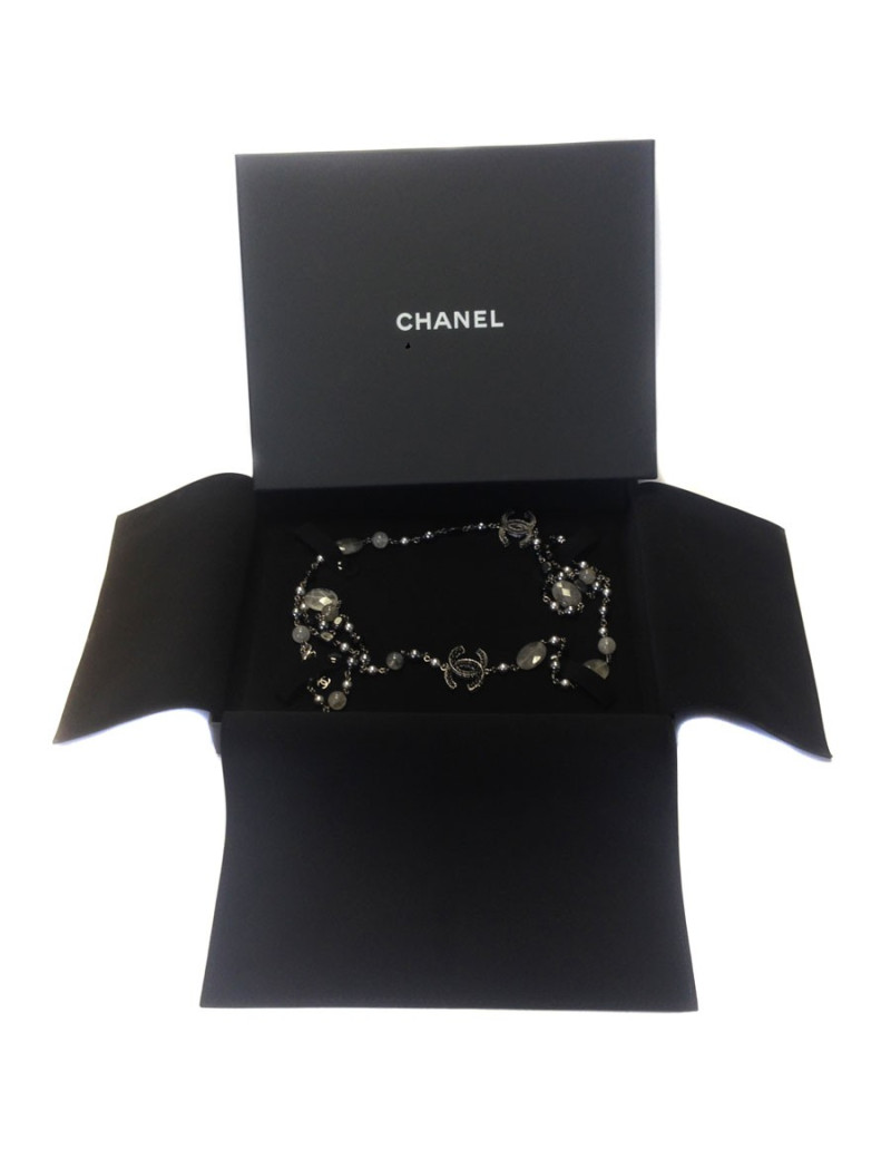 Sautoir CHANEL  ruthénium, perles acier et fumées