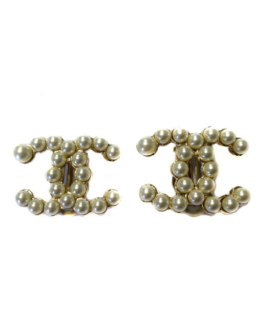 Grands clips d'oreille CHANEL CC perlés