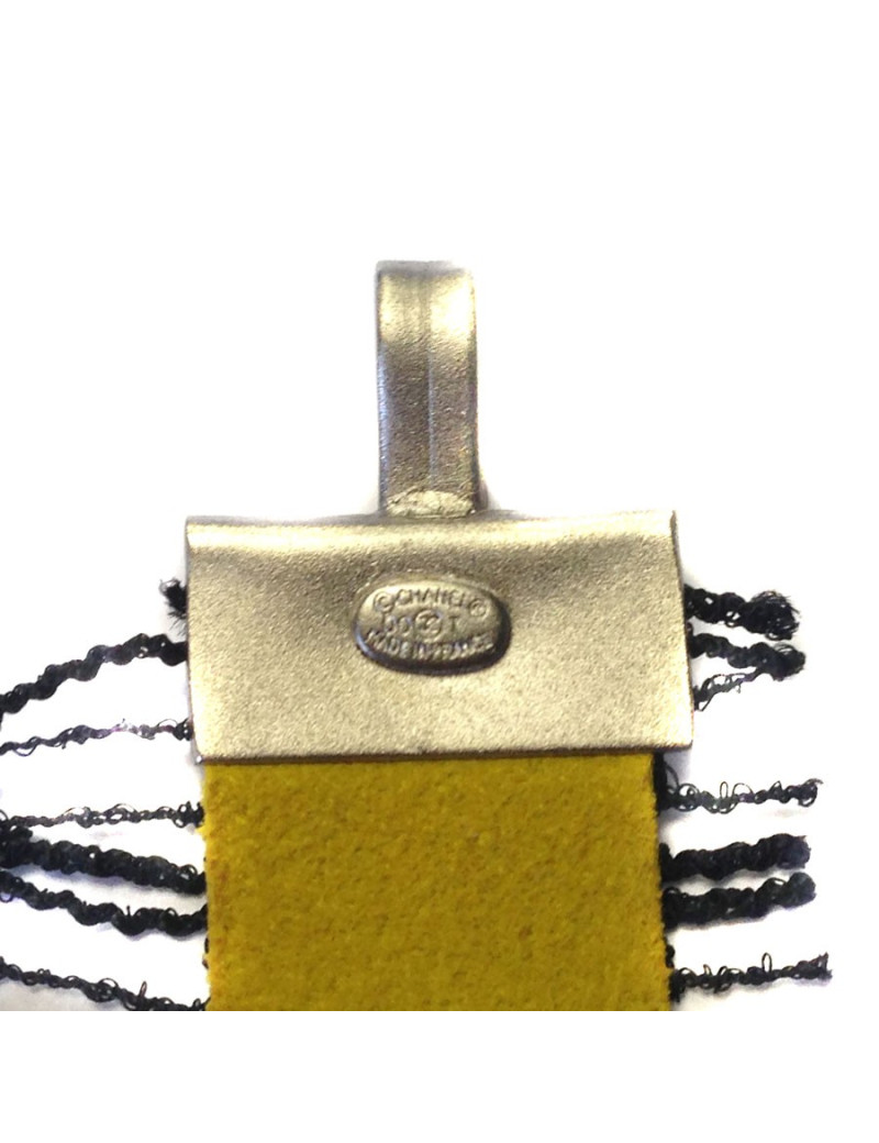 Bracelet CHANEL en dentelle noire