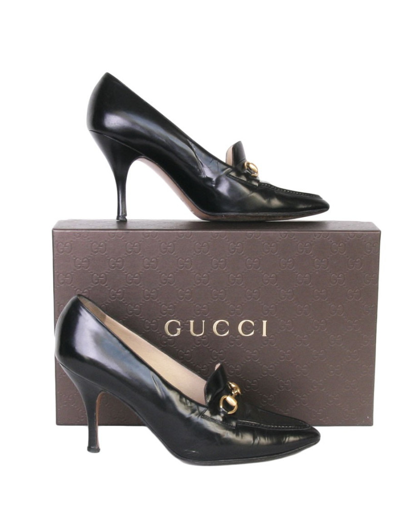 Escarpins GUCCI T 39.5 cuir noir avec mors dorés