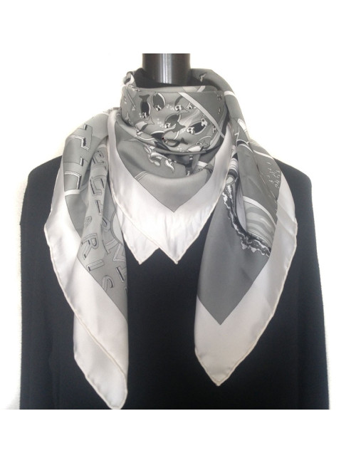 Hermès "Silk free" in white silk