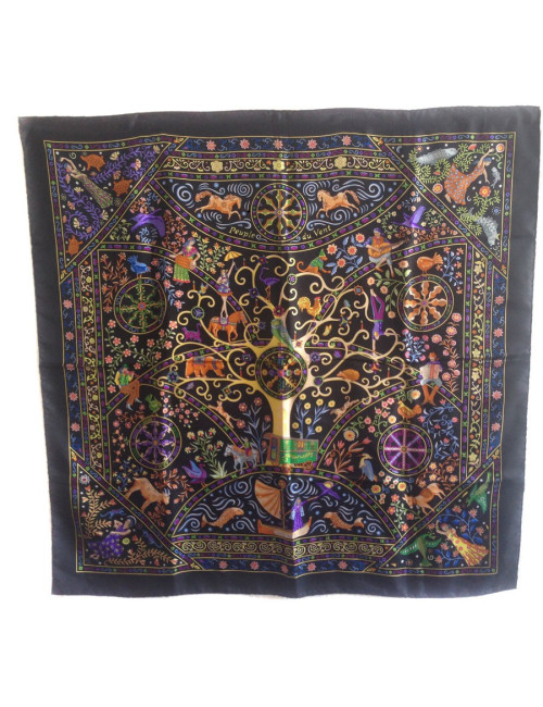 Carré HERMES "Peuple du vent" en soie noire