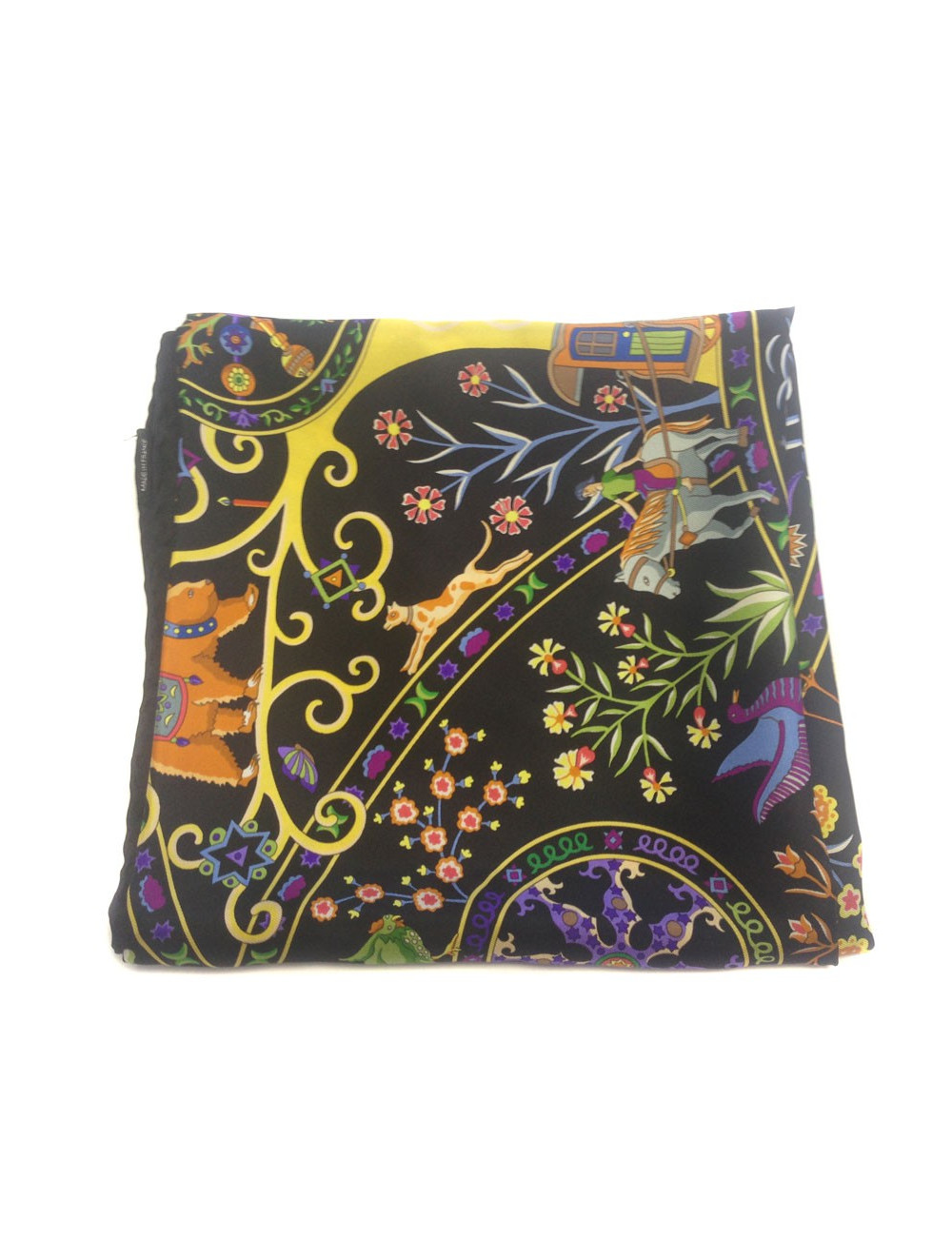 Carré HERMES "Peuple du vent" en soie noire