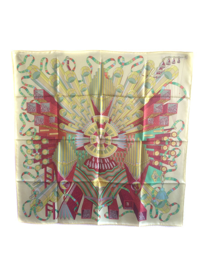 Carré HERMES "Point d'Orgue" en soie jaune