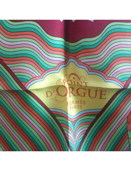 Carré HERMES "Point d'Orgue" en soie jaune