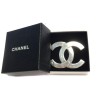 PIN CHANEL double "C" silver metal