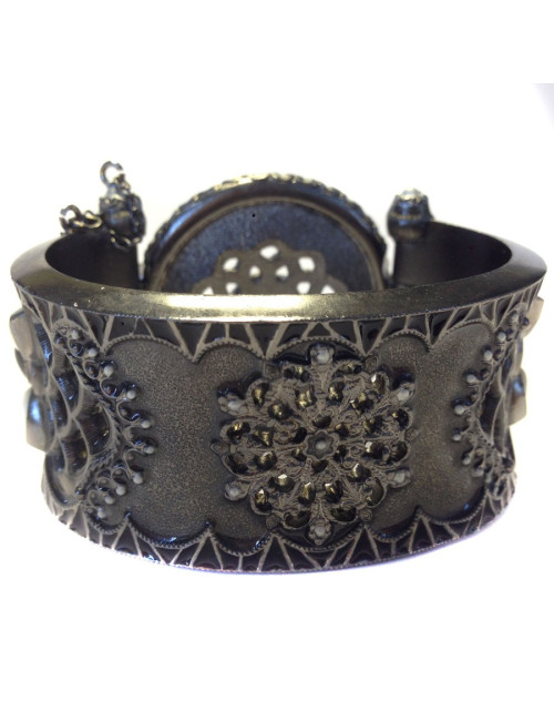 CHANEL "Paris-Bombay" bracelet