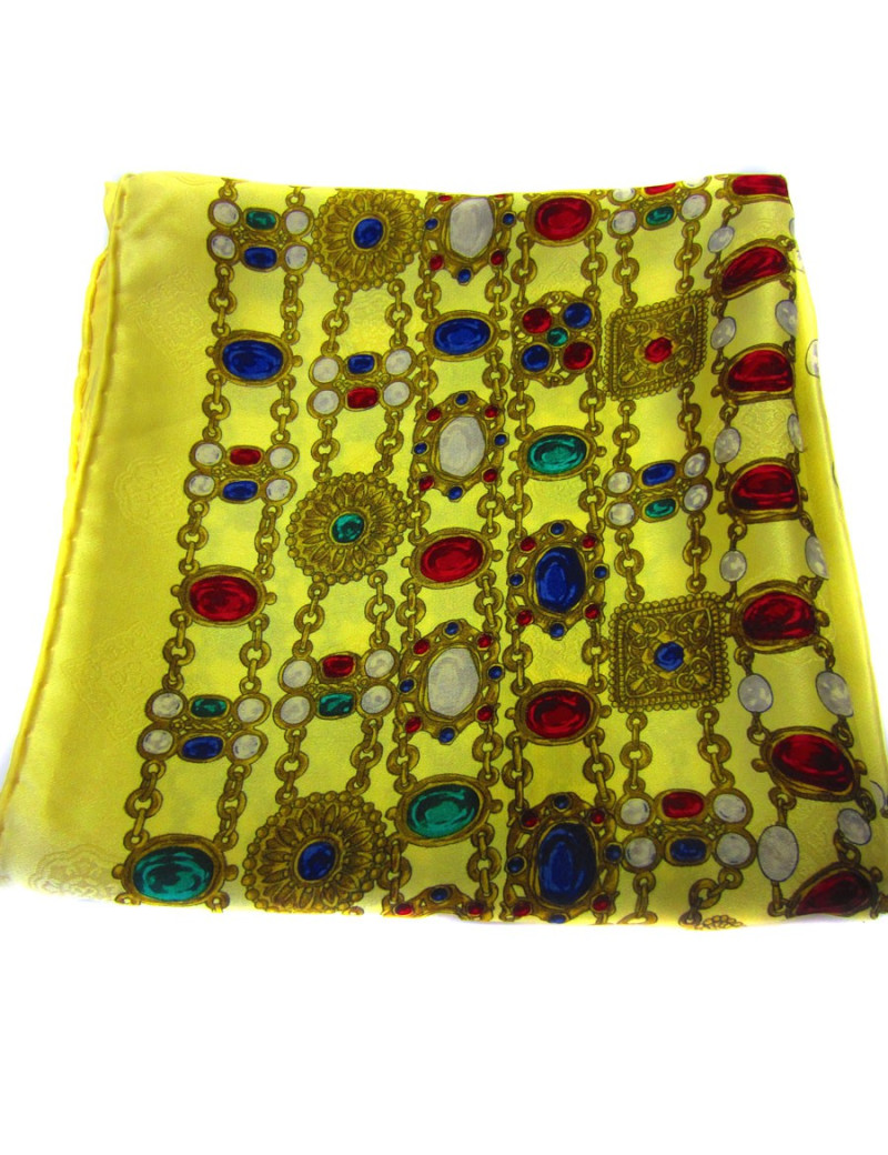 Square CHANEL silk heavy jewelry on substantive grounds gold