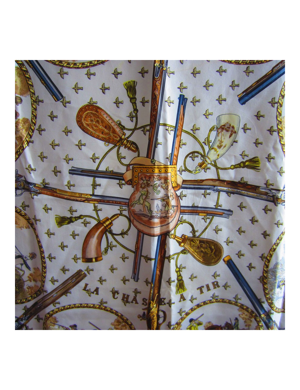 Square "Hunting shooting" HERMES silk