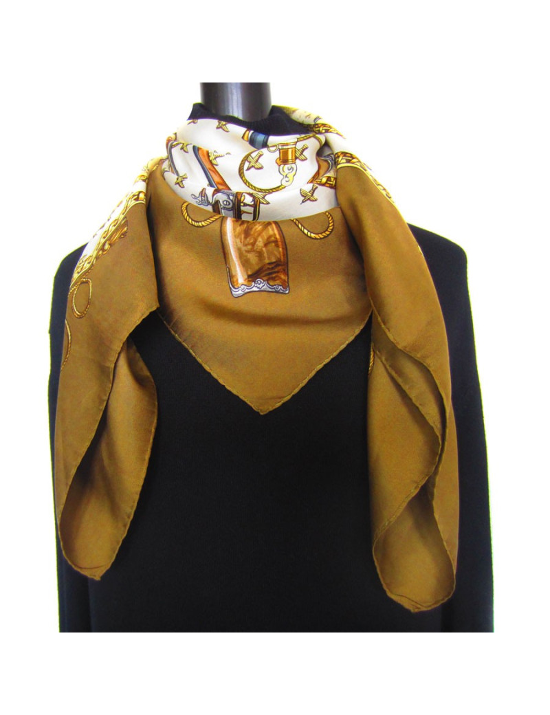 Square "Hunting shooting" HERMES silk